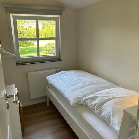 Holiday home Schwedenhaus Auf Seegrundstueck