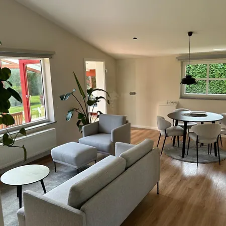 Schwedenhaus Auf Seegrundstueck Дом отдыха Basedow (Lauenburg)